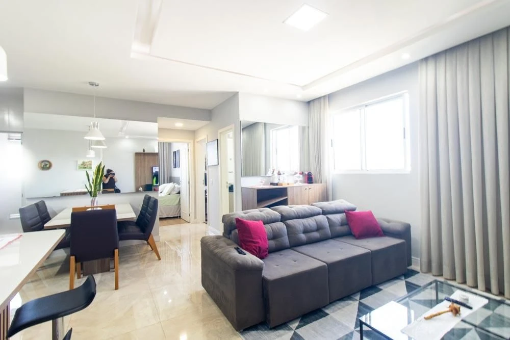 Furnished 2-bedroom apartment with an open-plan kitchen — photo 19