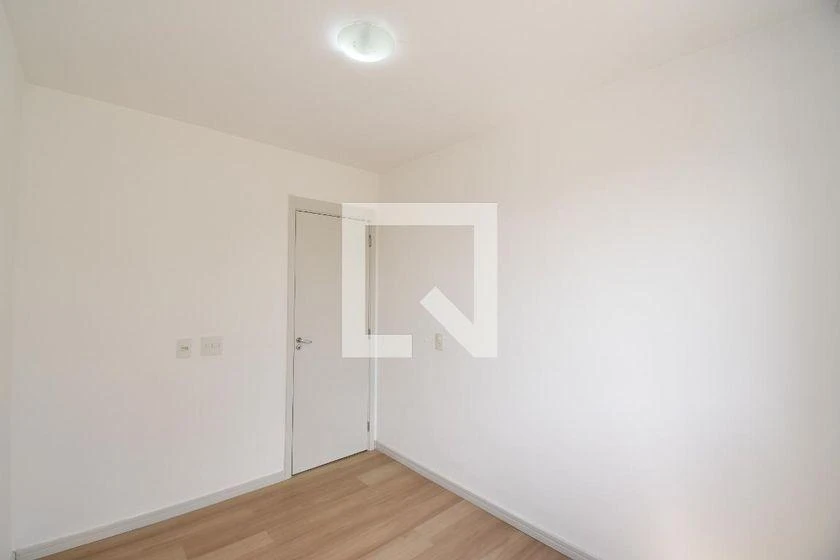 Wood or laminate floors in a 2-bedroom apartment, 86 m² — photo 33