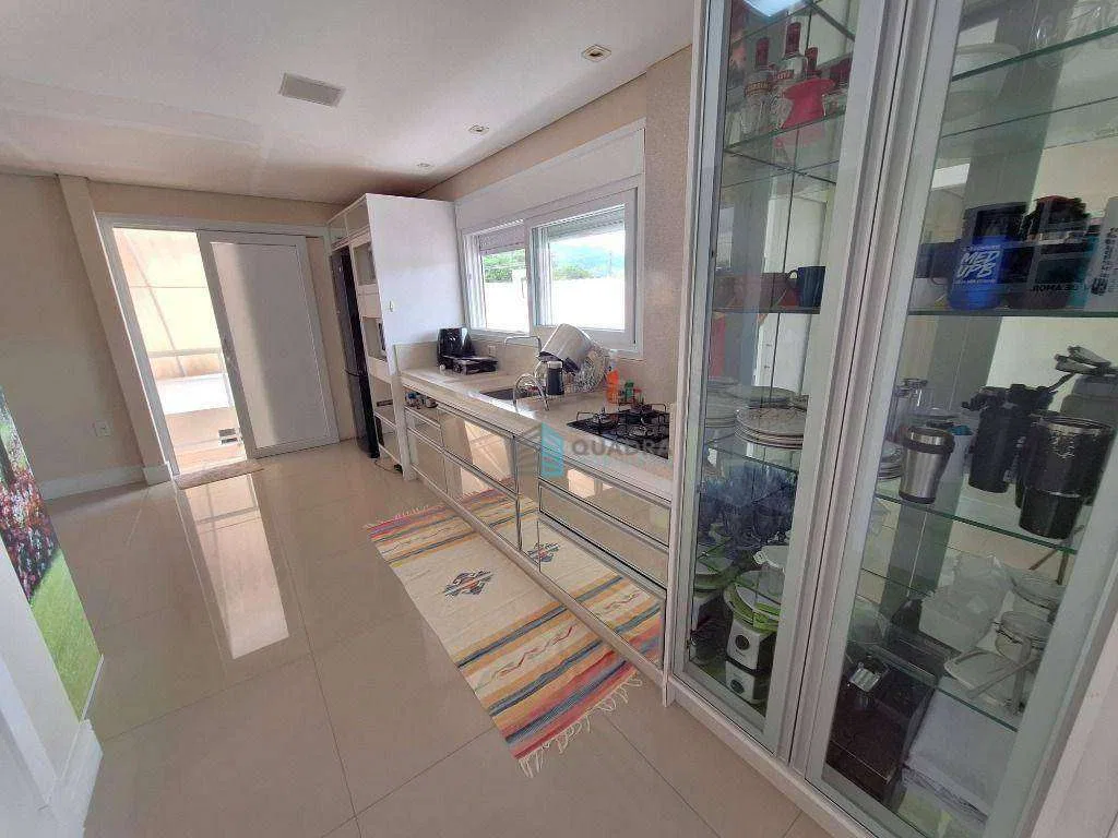 5-bedroom house with a private pool in Florianópolis — photo 4