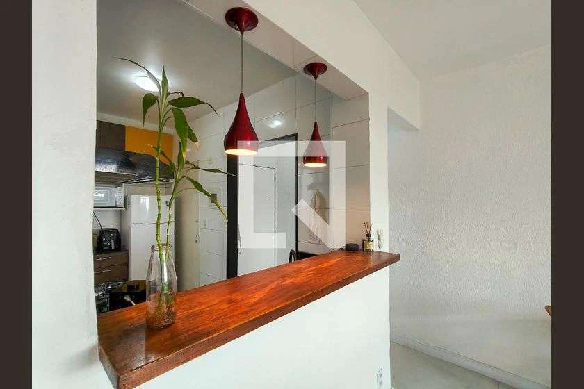 Apartamento de 2 quartos com box de vidro e ducha elétrica — photo 8