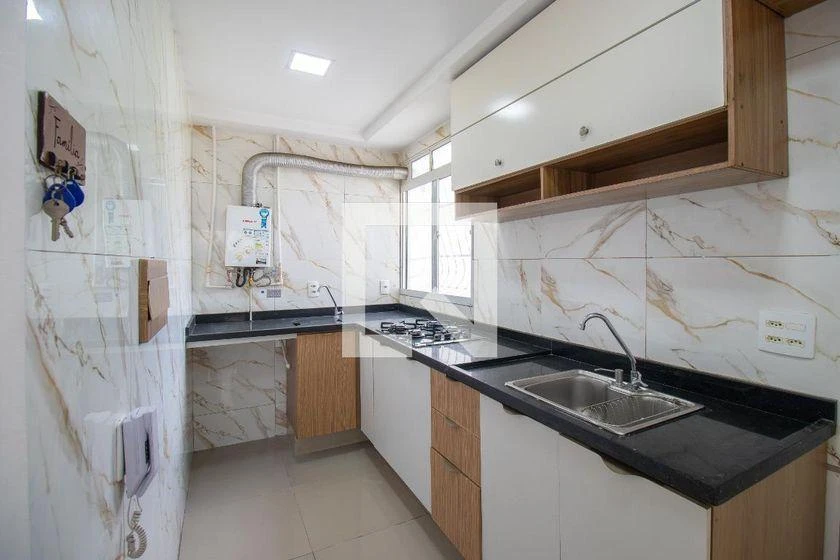 Apartamento de 2 quartos em condomínio com academia — photo 2