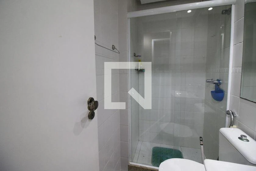 3-bedroom rental apartment with an enclosed balcony — photo 20