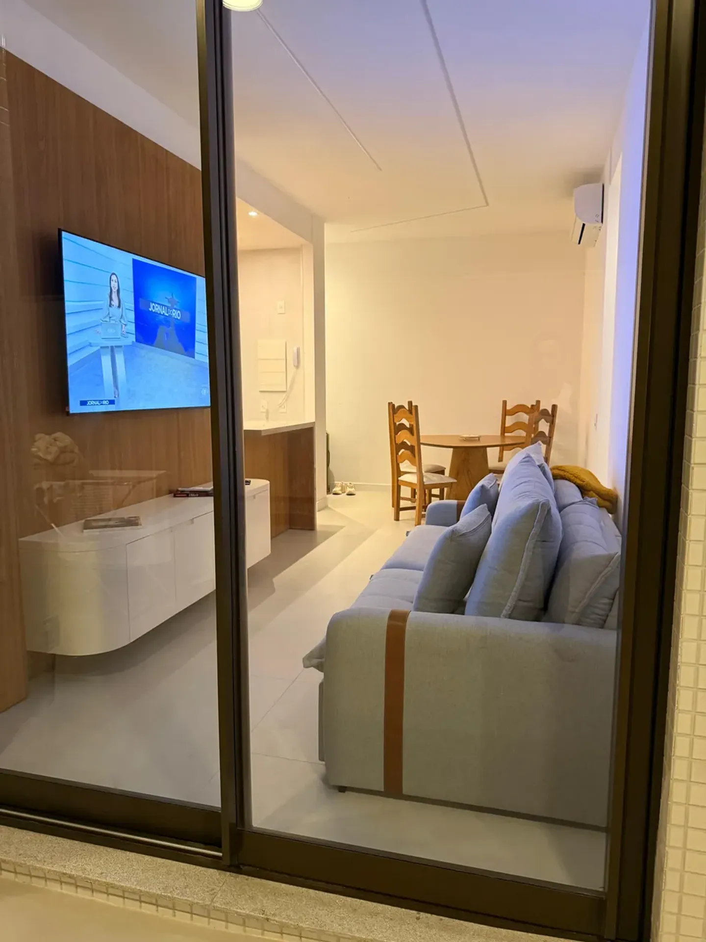 Furnished 2-bedroom apartment with 1 en-suite, 95 m² — photo 34