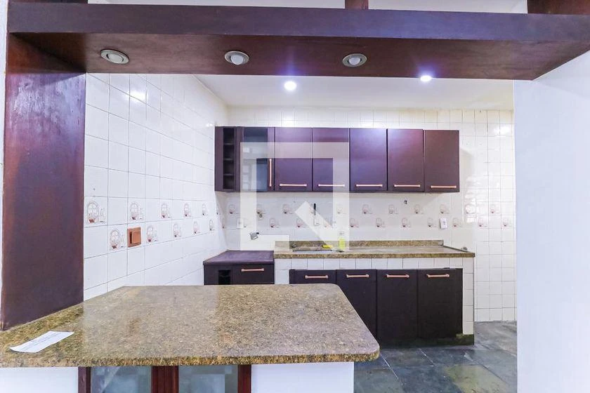 House, 240 m², with a bathtub — photo 2