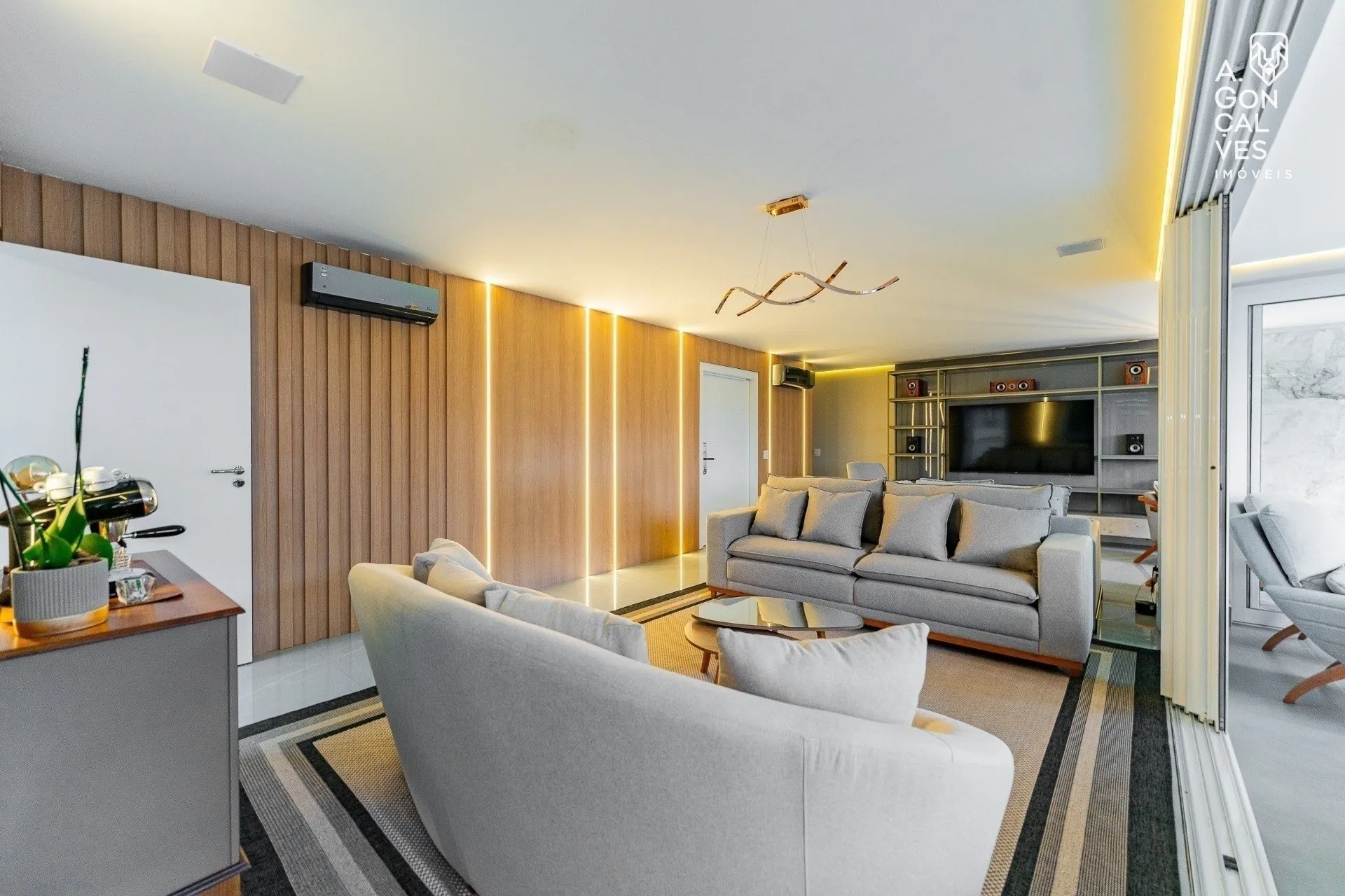 Мебльована квартира 260 м² з 4 спальнями з власними ваннами — photo 62