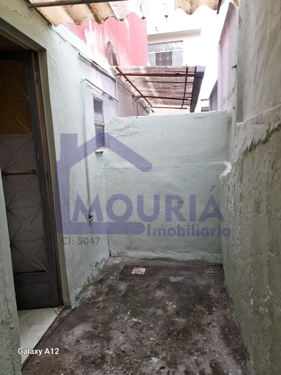 Unfurnished townhouse home with 1 bedroom — photo 3