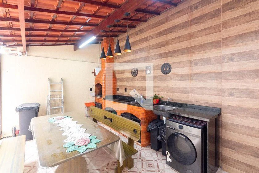 80 m² house with a washing machine and a home office — photo 39