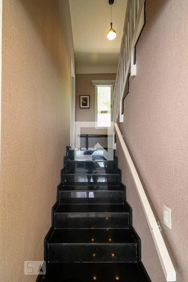 House, 450 m², with a private pool — photo 20