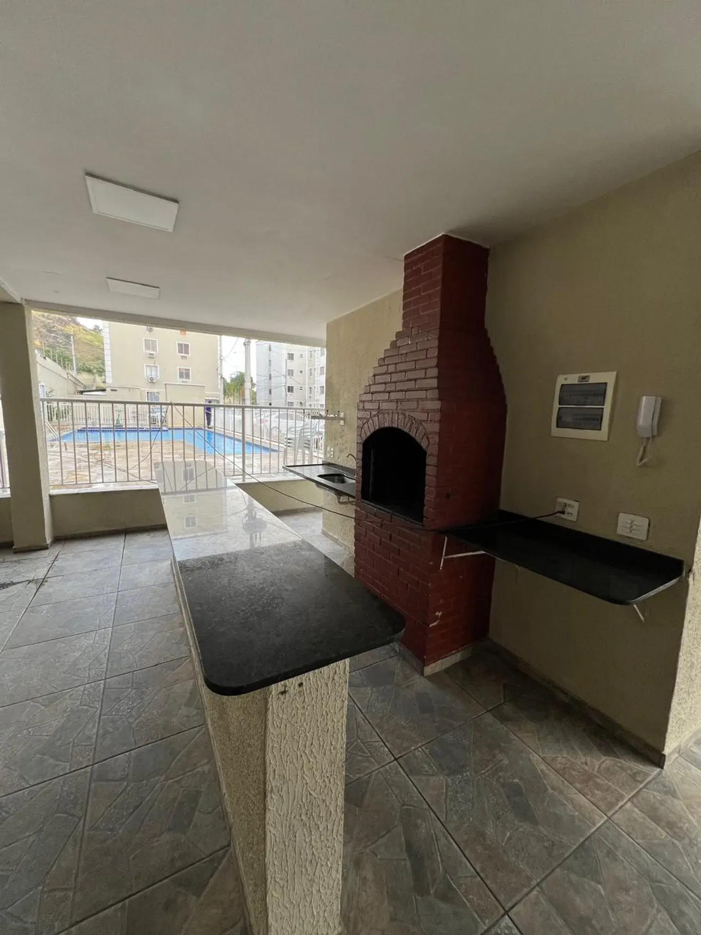 Apartamento mobiliado de 2 quartos em condomínio com piscina — photo 14