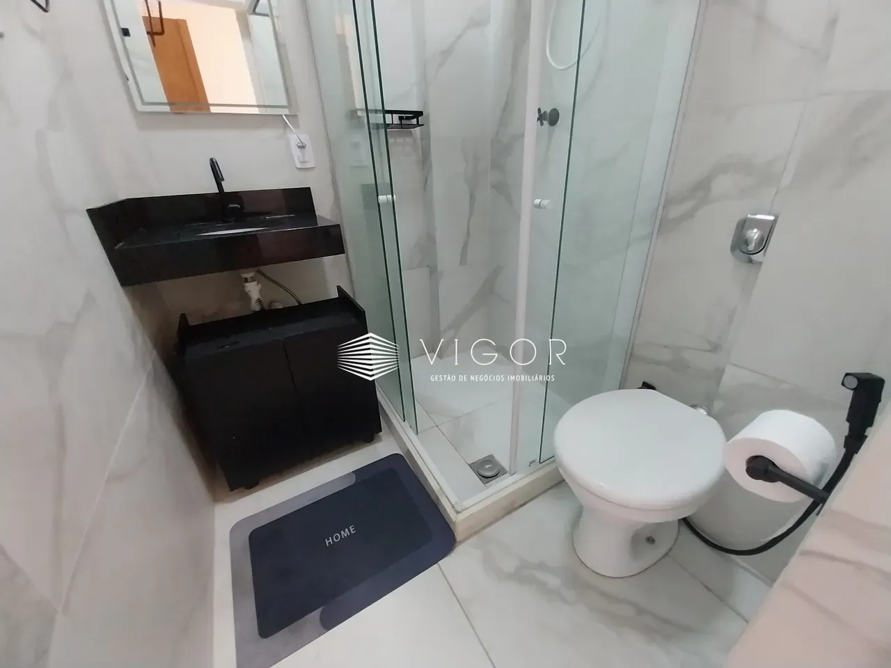Furnished 49 m² apartment with 1 en-suite bedroom — photo 10
