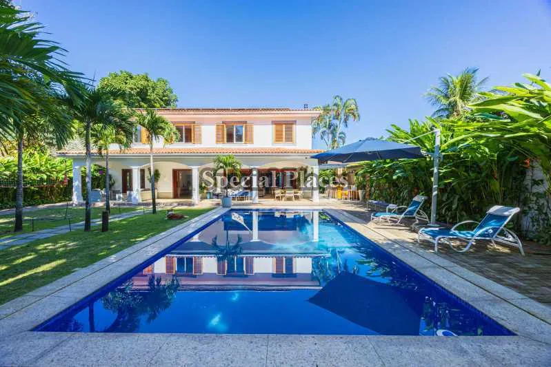 Furnished house with 6 bedrooms and 550 m² — photo 4