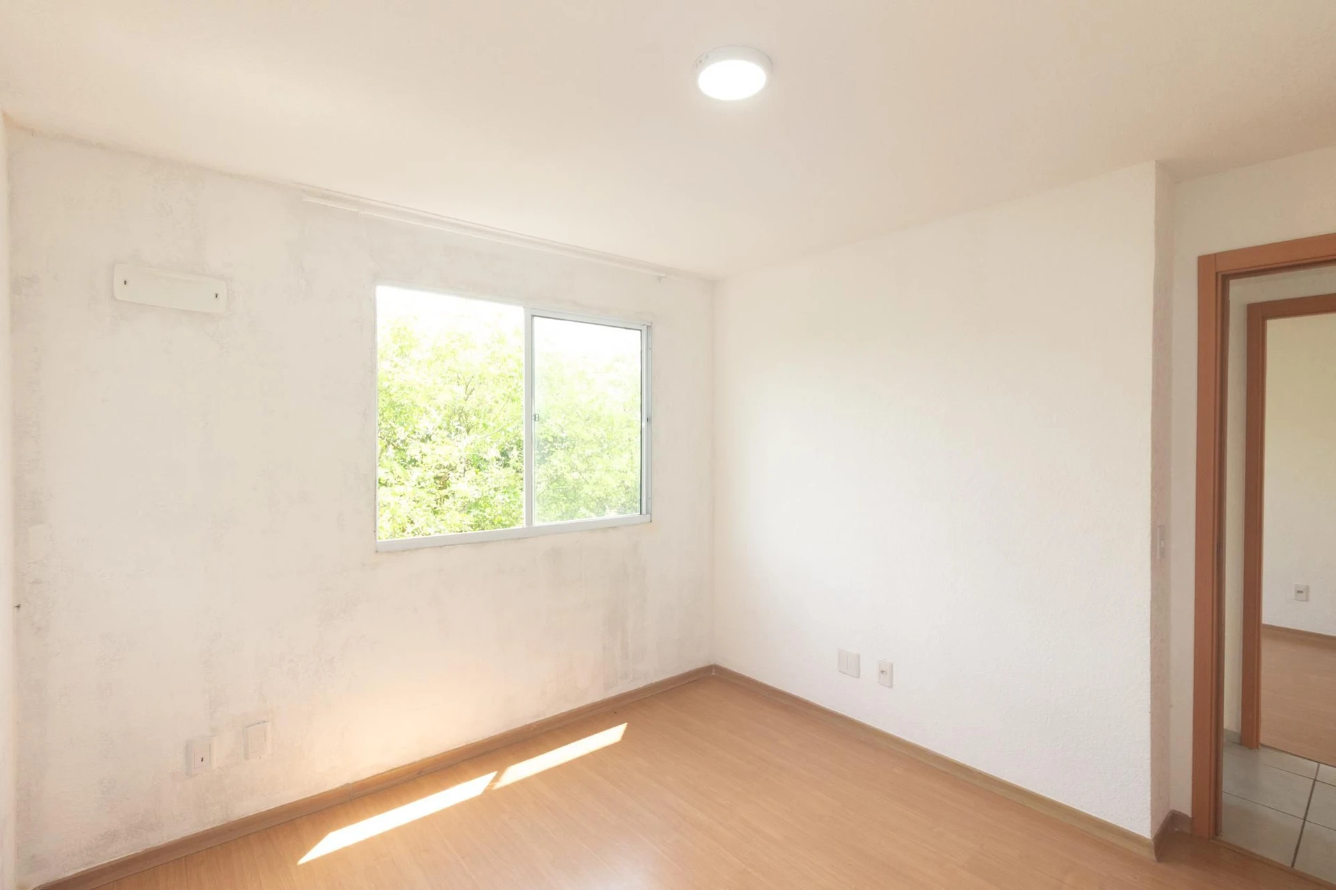 2-bedroom rental apartment with a separate kitchen — photo 4