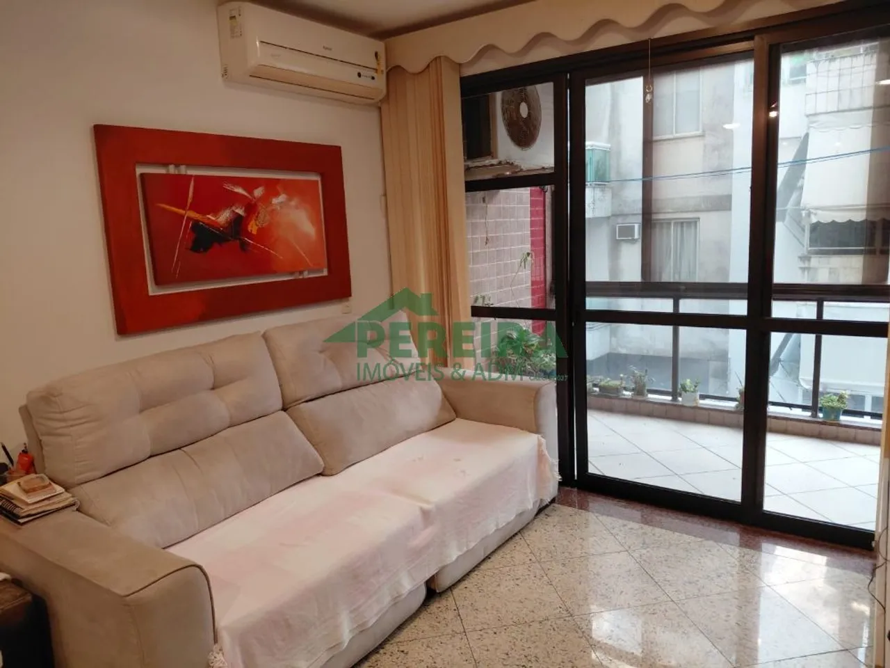 Furnished 3-bedroom apartment with a balcony — photo 6
