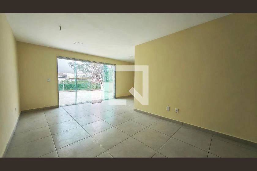 Balcony with a grill in a 3-bedroom apartment, 311 m² — photo 7