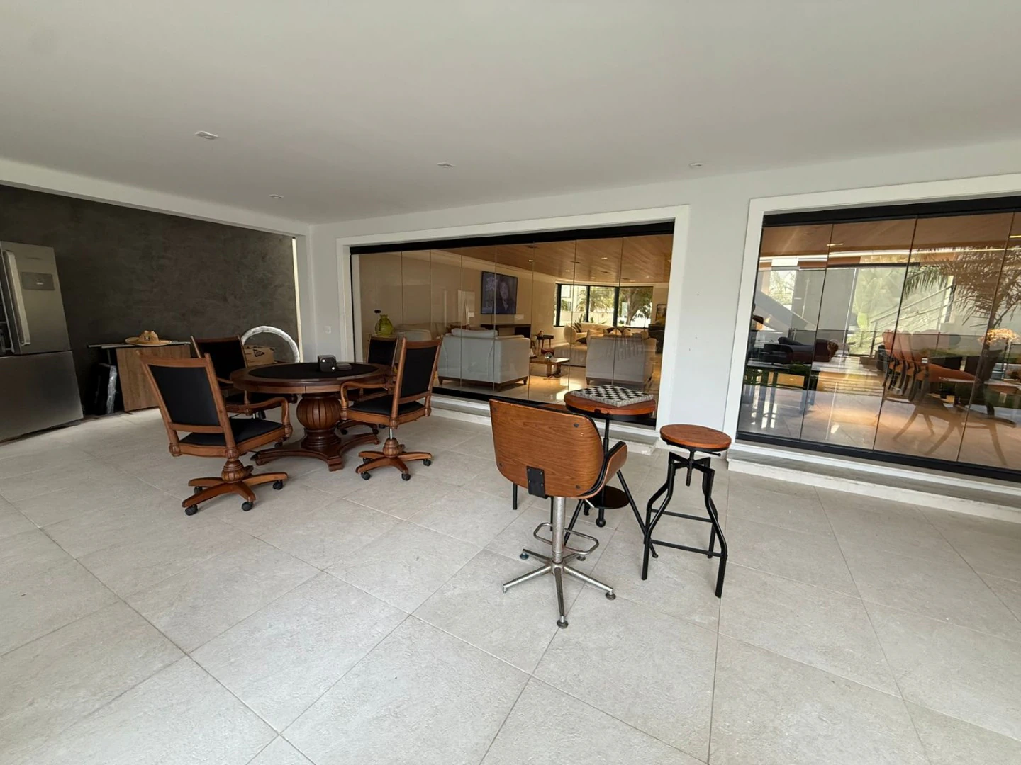 Furnished house with 5 en-suite bedrooms and 600 m² — photo 3