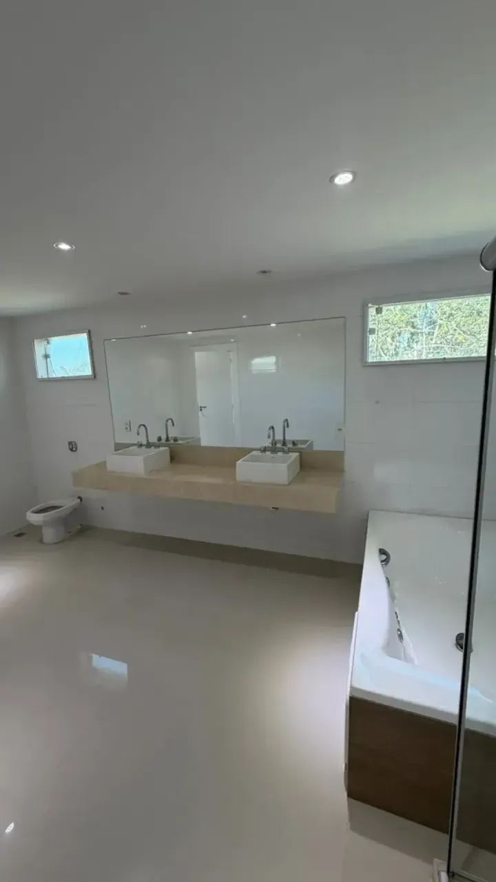 House with 5 bedrooms and 5 bathrooms, mountain view — photo 4