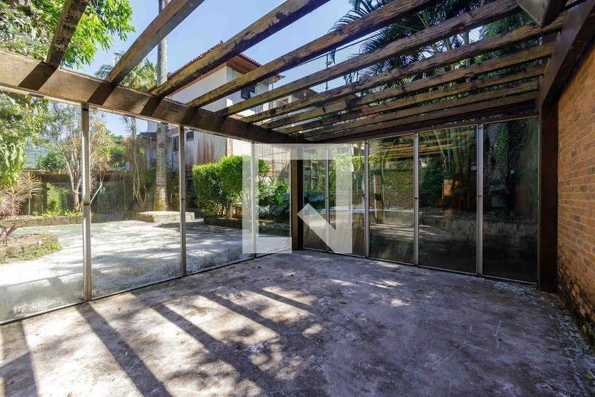 Casa para locação com 5 quartos, 902 m² e 6 vagas — photo 36