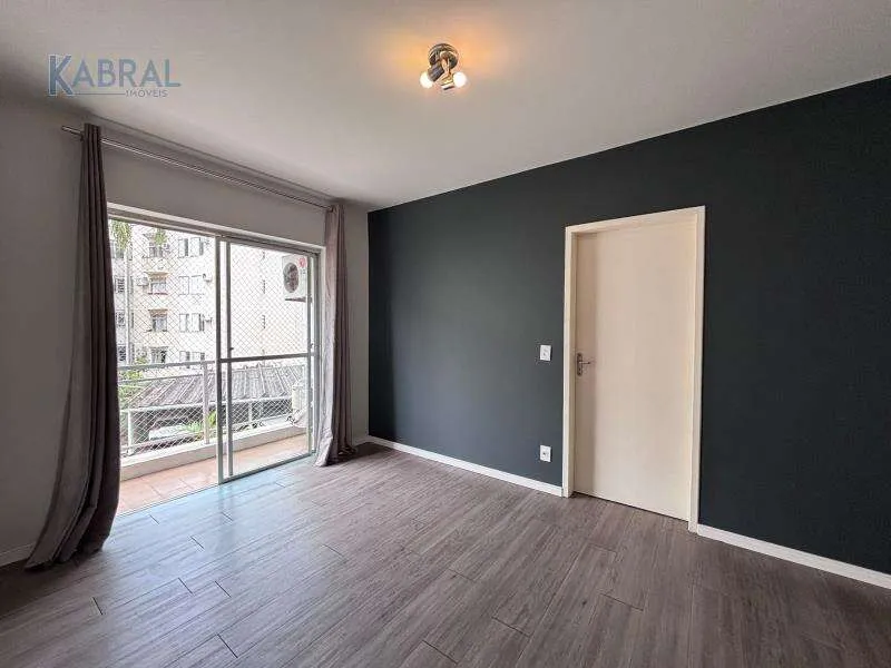 Apartment, 60 m², with wood or laminate floors