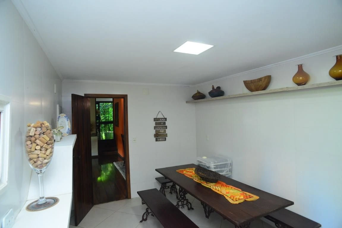 Furnished house, 530 m², with a grill on the balcony — photo 49