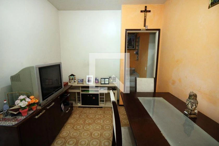 House with 4 bedrooms and 297 m², no parking — photo 31
