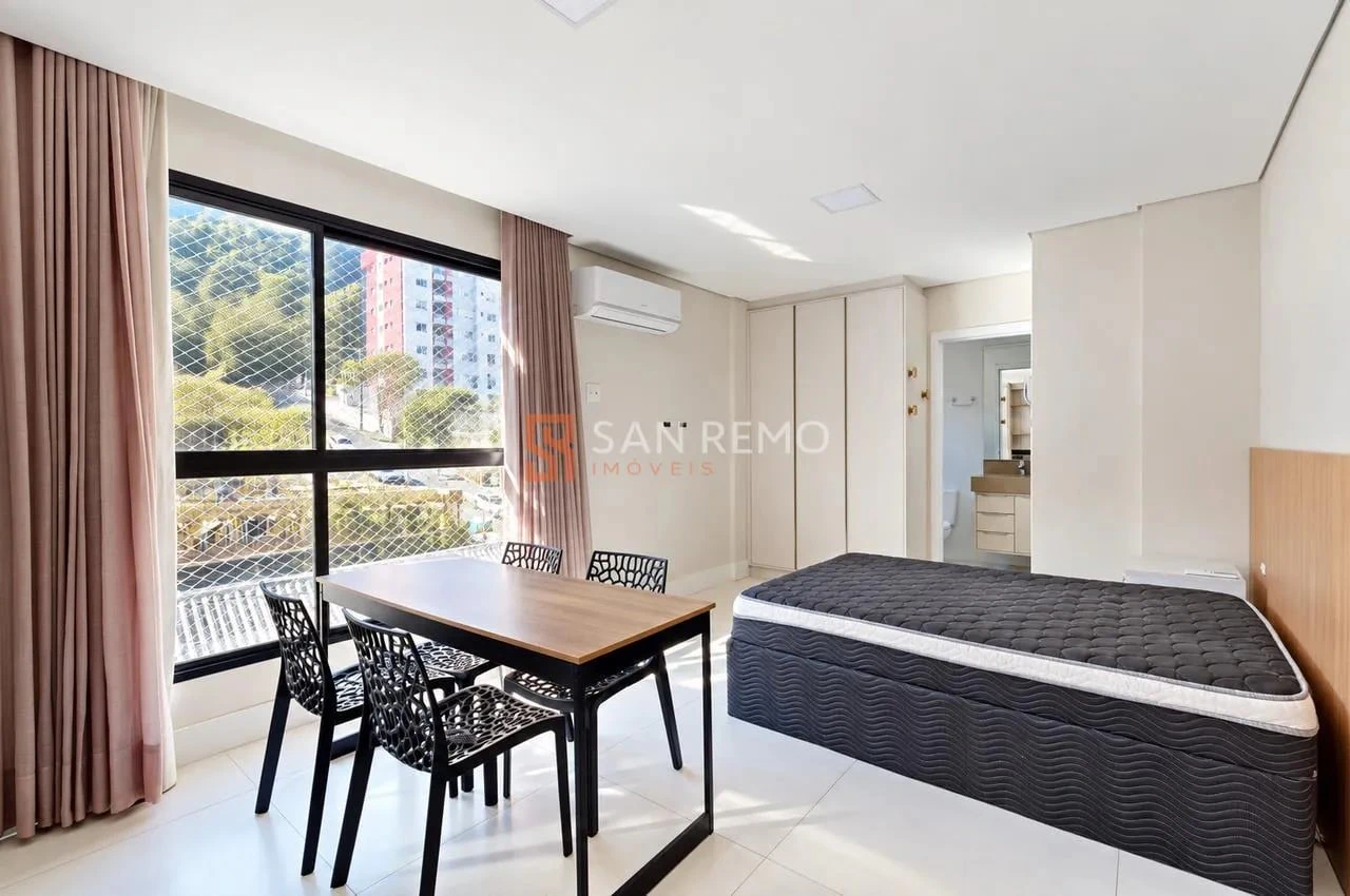 Mountain view in a one-bedroom apartment, 35 m² — photo 7