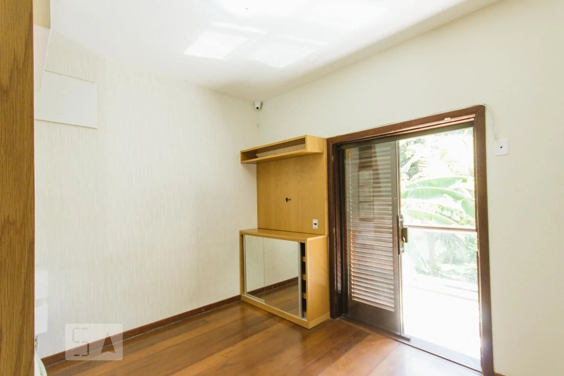 Casa mobiliada com 3 suítes e 6 banheiros — photo 25