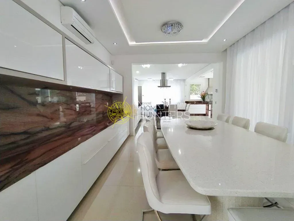 Casa com 6 suítes e 800 m² com 4 vagas — photo 9