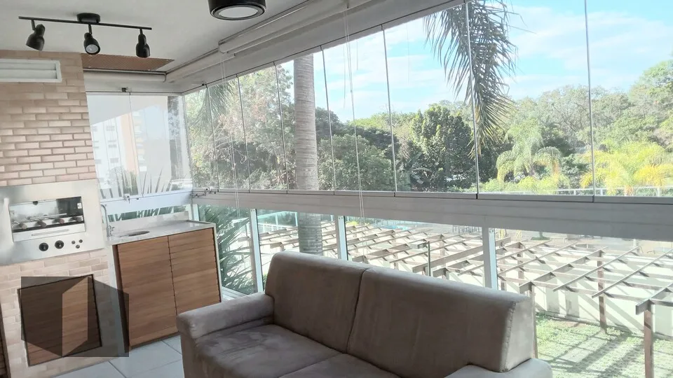 Apartamento com 3 dormitórios e varanda envidraçada — photo 3