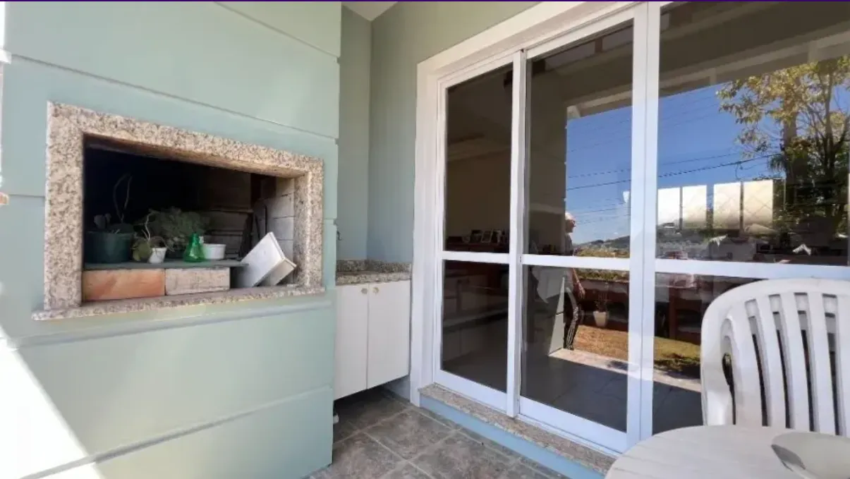 3-bedroom house with a balcony built-in BBQ — photo 7