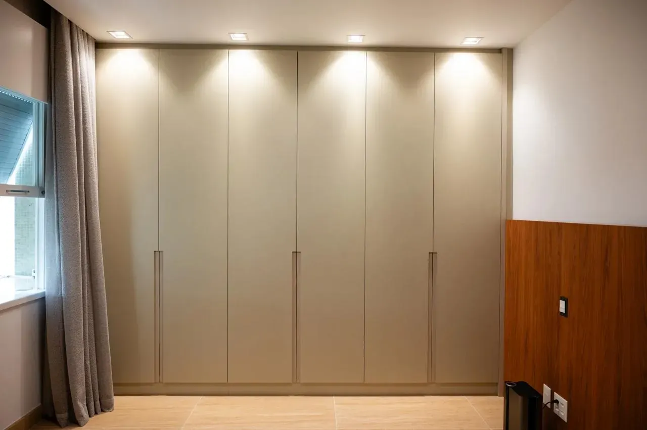 5-bedroom apartment, 1 with its own bathroom, 218 m² — photo 42