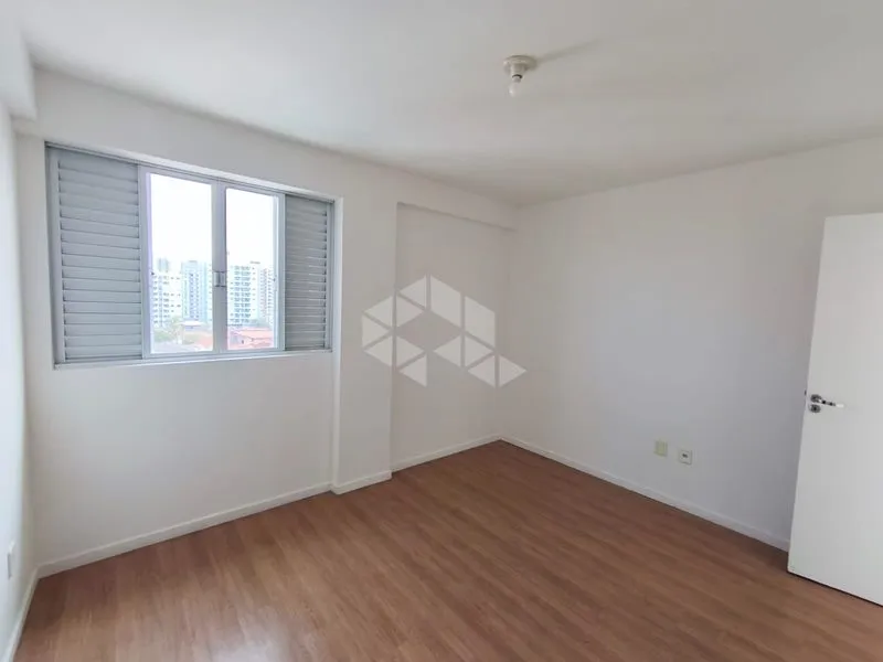 Apartamento de 2 dormitorios con balcón en 65 m² — photo 13