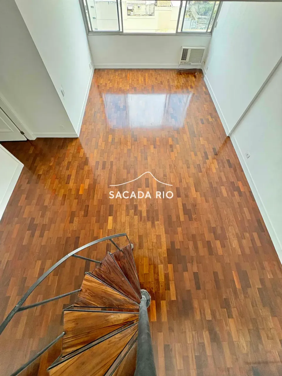 Floor-to-ceiling windows in a 3-bedroom apartment, 200 m² — photo 19