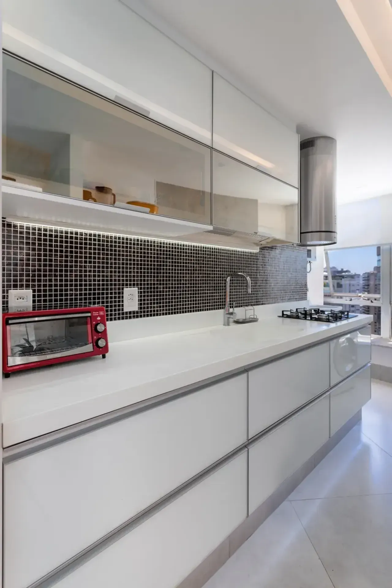 Furnished apartment with 2 bedrooms and water views — photo 15