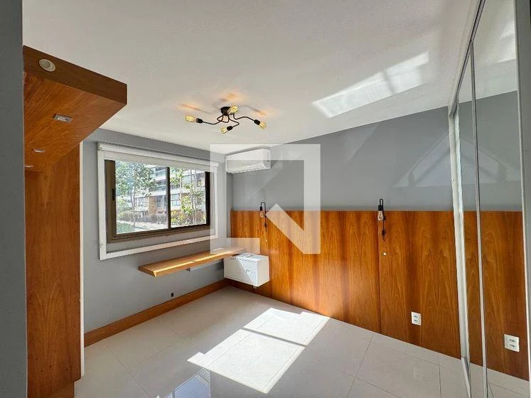 2-bedroom apartment with a walk-in closet in Rio de Janeiro — photo 3