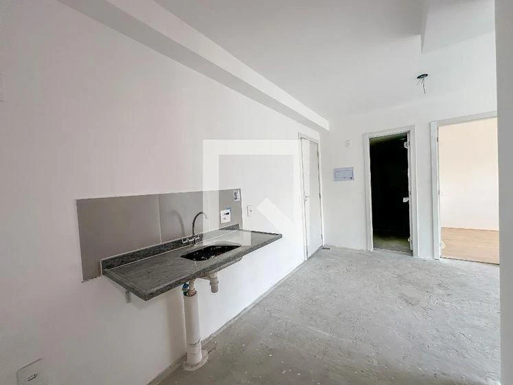 2-bedroom apartment in a building with a gym — photo 31