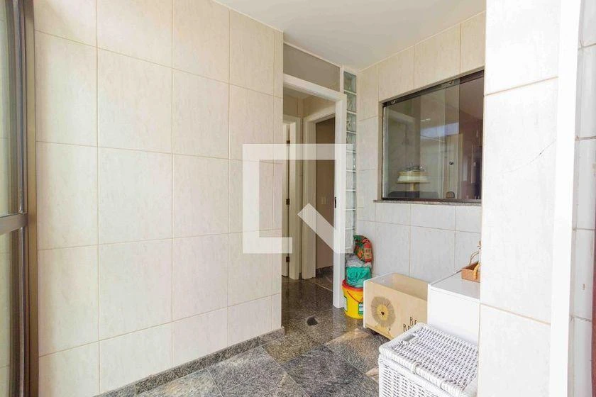 Furnished 185 m² apartment with 3 bedrooms and balcony — photo 41