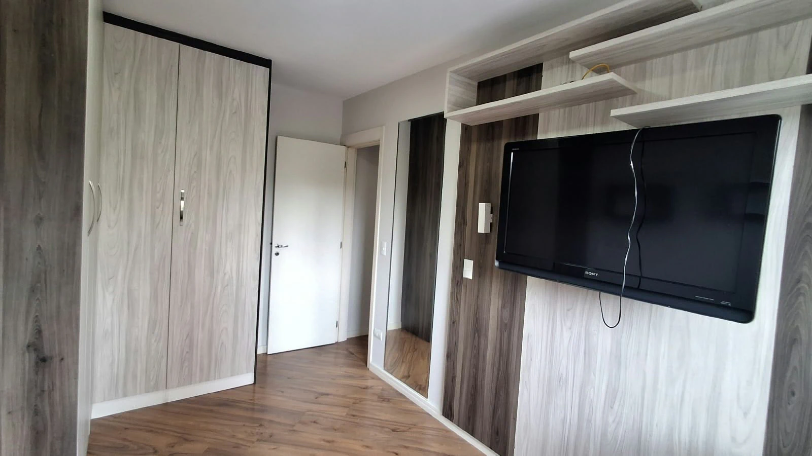 2-bedroom apartment with a home office in Curitiba — photo 20