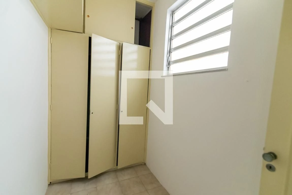 Bathtub in a 3-bedroom apartment, 110 m² — photo 47