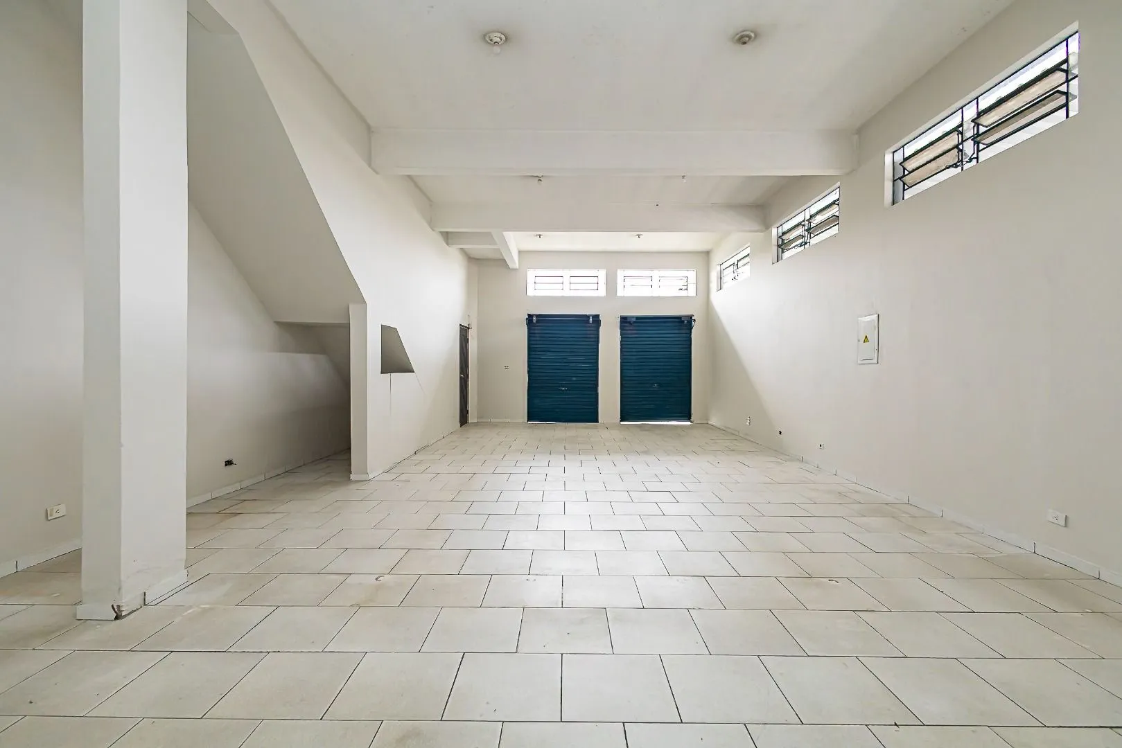 Casa com 2 dormitórios e 300 m² — photo 48