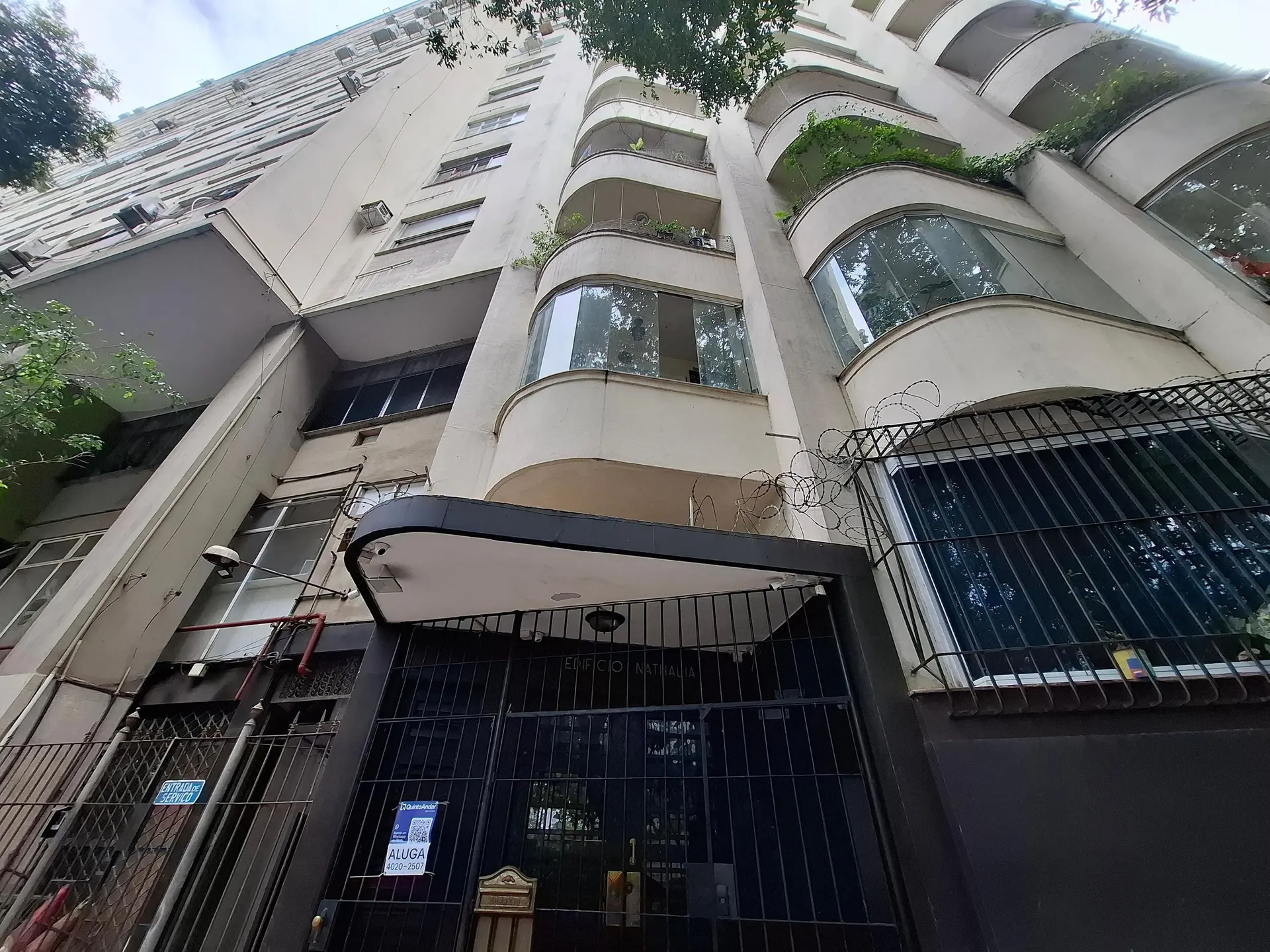 Furnished apartment, 110 m², with a glass-enclosed balcony — photo 32