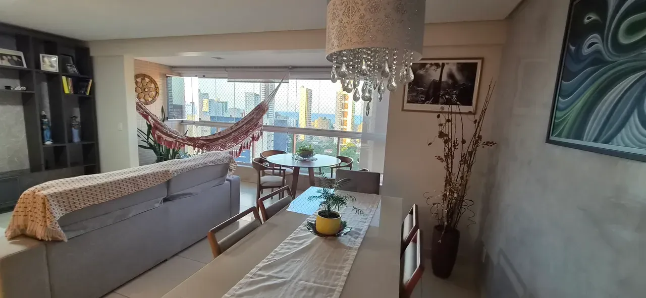 4-bedroom apartment in a building with a gym — photo 7