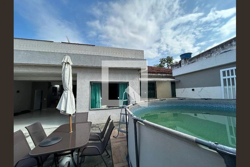 Home office in a 3-bedroom house, 197 m² — photo 22