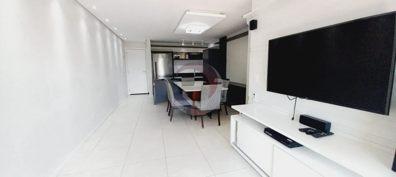 Furnished apartment, 91 m², with a grill on the balcony — photo 4