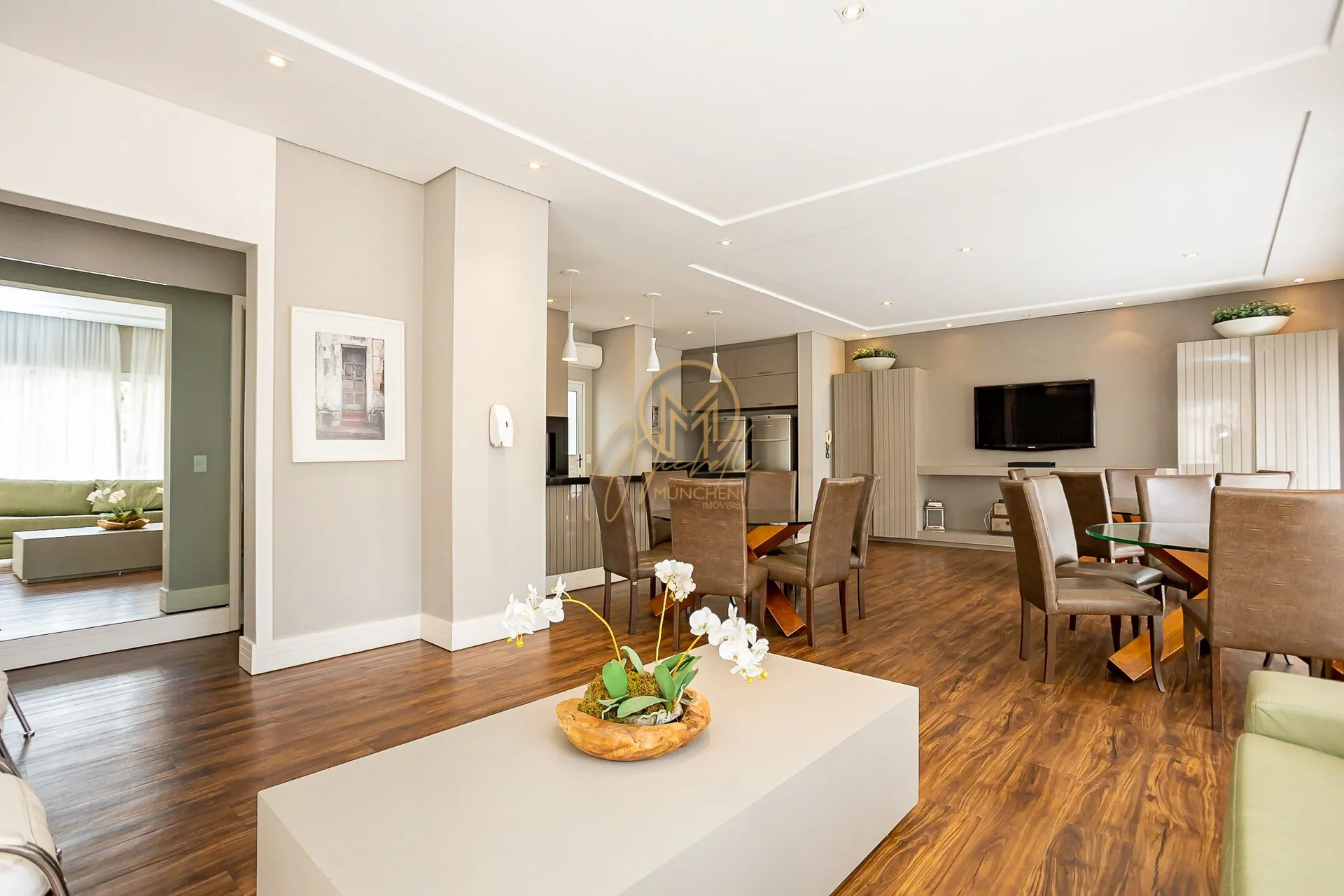 Furnished 462 m² apartment with 4 en-suite rooms — photo 177