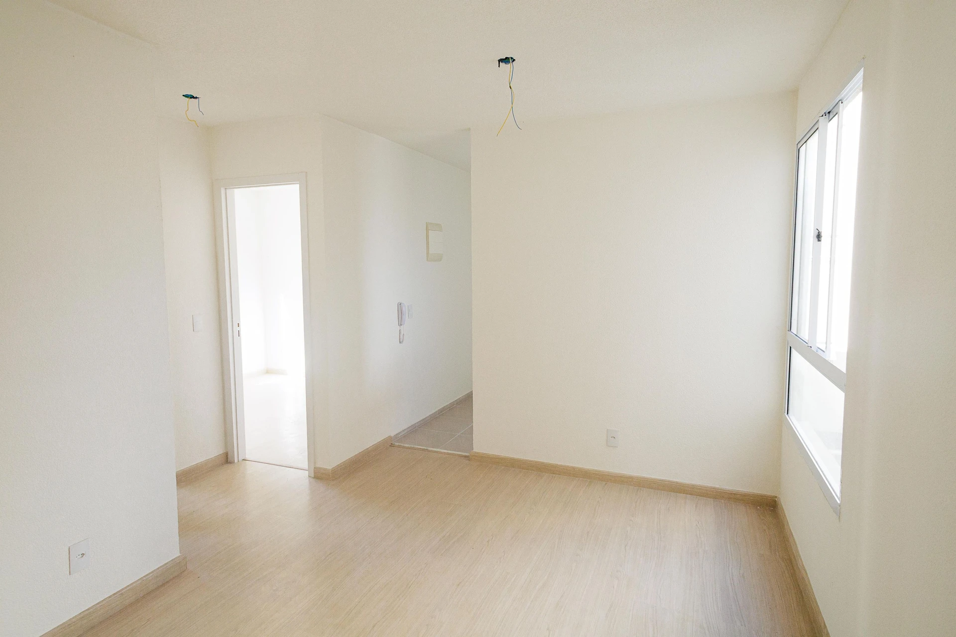 Apartamento sin amueblar de 2 dormitorios con plaza y lavandería — photo 21