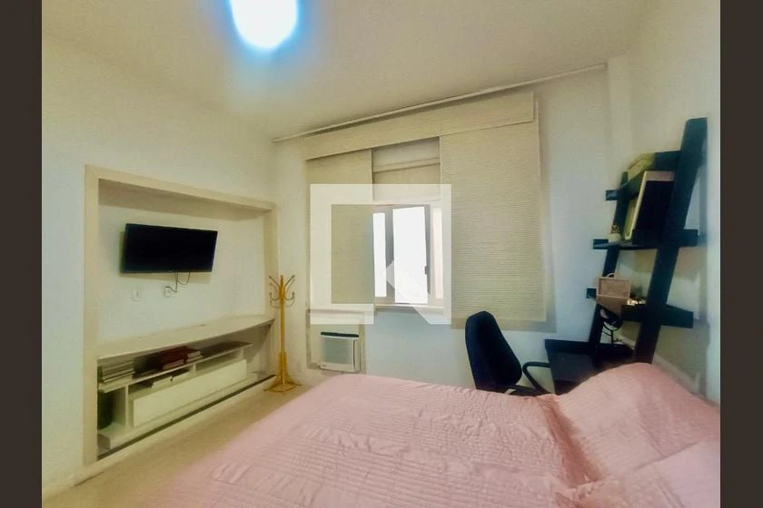 Rental apartment with 2 bedrooms and a balcony — photo 15