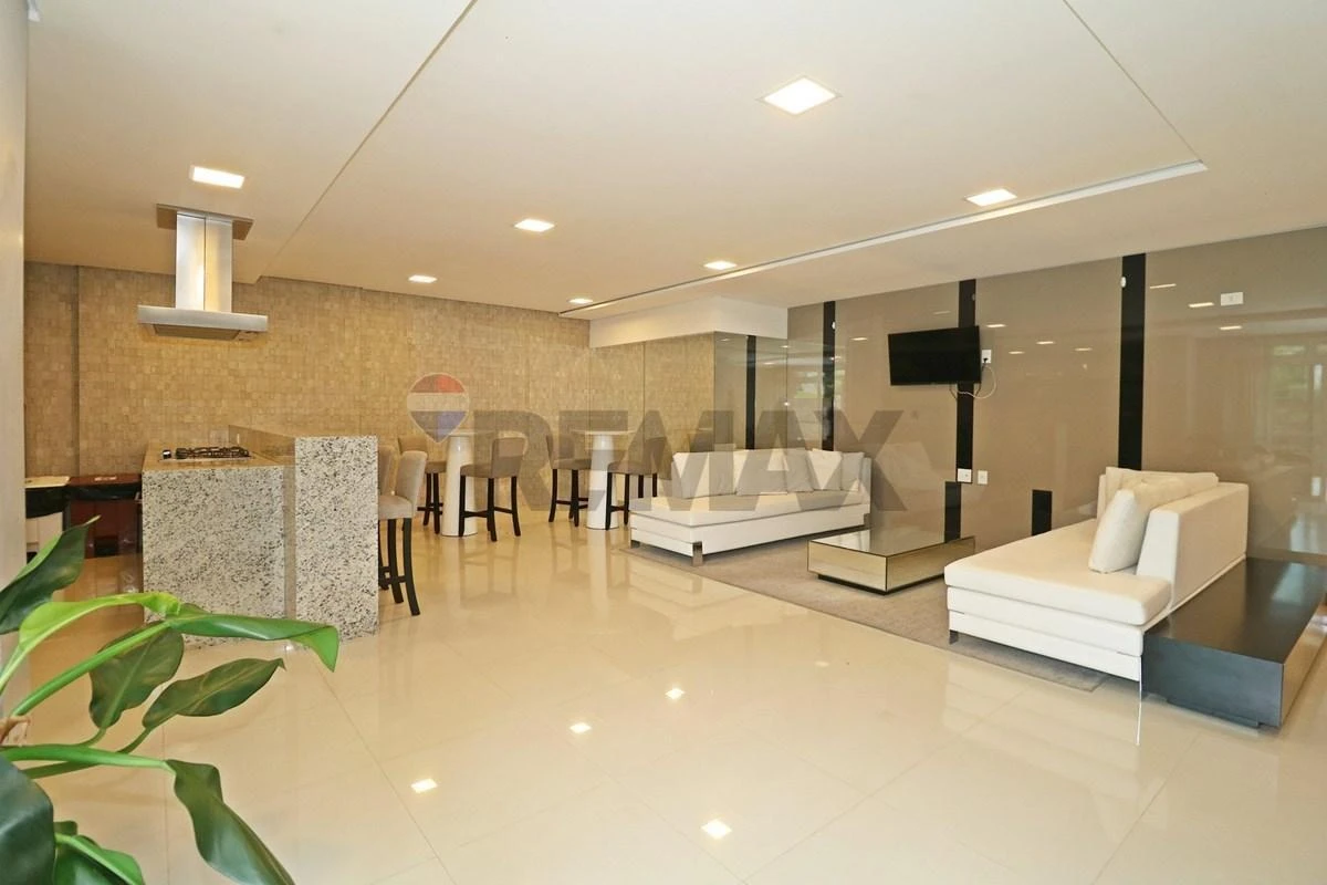 2-bedroom apartment with balcony and 2 parking spaces — photo 31