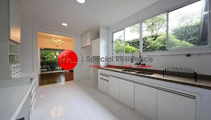 Furnished house with 6 bedrooms and 1000 m² — photo 5