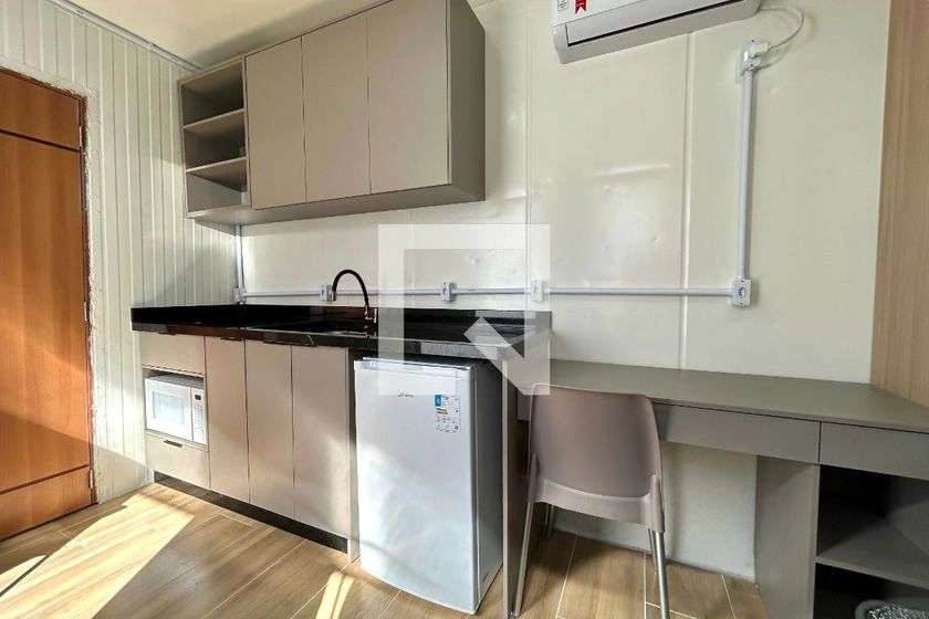 Casa para aluguel de 1 quarto com 15 m² e 1 banheiro — photo 4