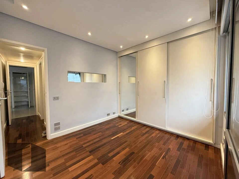 4-bedroom apartment 164 m² with 2 parking spaces — photo 15
